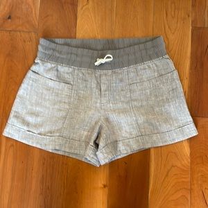 Athleta Cabo Linen Shorts Chambray Gray Size 10